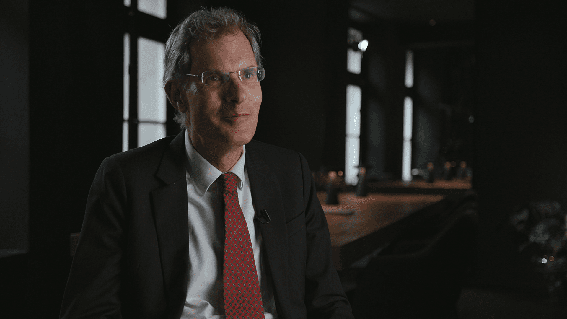 Prof. Dr Michael Esfeld